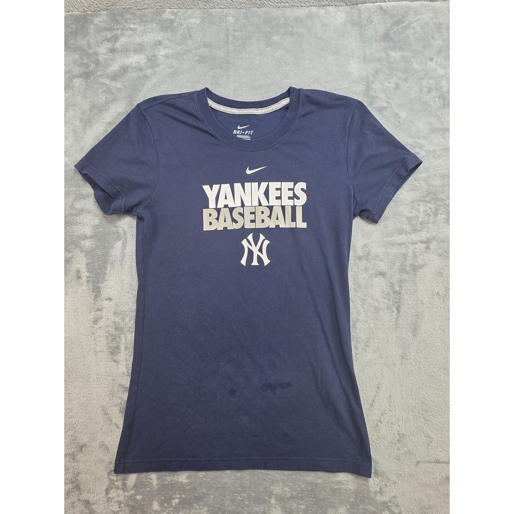 Nike Dri-FIT New York Yankees Baseball Graphic T-Shirt Navy Blue Womens Small
